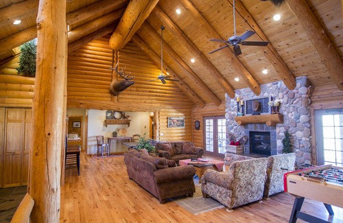 Morgan County Cabin | Roomy! Relax in luxury with country solitude and incredible mountain views.