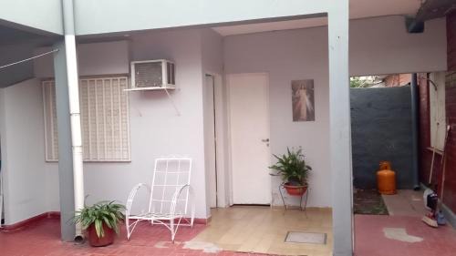 Formosa Department House | Rosales y mangos