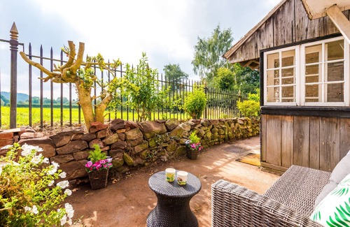 Cheshire West and Chester Cottage | Rose Cottage