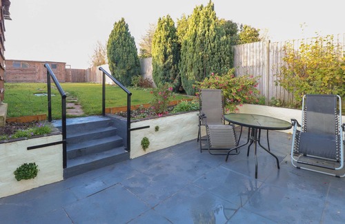 Stoke Ferry Cottage | ROSE COTTAGE, pet friendly, country holiday cottage in Downham Market