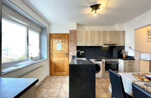 Forges-les-Bains Apartment | Rose: Pleasant apartment 300 metres from the Bains les Bains thermal baths