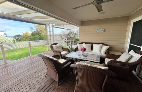 Port Willunga House | Rose Villa - Port Willunga Beach Retreat