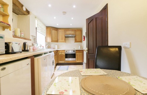 Penrith Cottage | ROSEGARTH COTTAGE, pet friendly, character holiday cottage in Newby