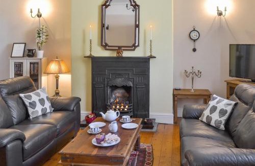 South Charlton House | Rosehip Cottage
