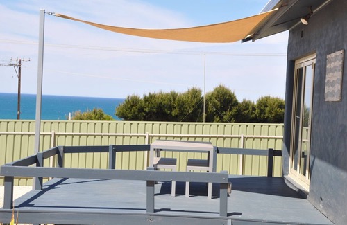 Port Elliot Cottage | Rosetta Beach Cottage - Pt Elliot - pet friendly, sea views