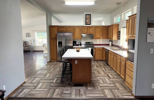 Grays Harbor County House | Rosie's Surf Shack: 3 BR, 2 BA house in beautiful Grays Harbor