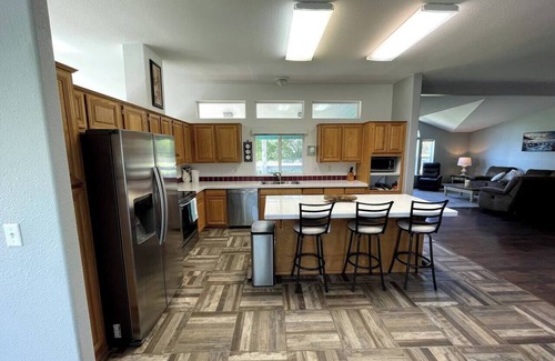 Grays Harbor County House | Rosie's Surf Shack: 3 BR, 2 BA house in beautiful Grays Harbor