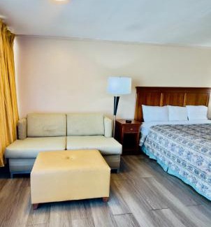 Williamston Hotel | Ross Motel