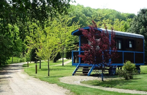 Chamberet Cabin | Roulotte Hôtelière 4 persons