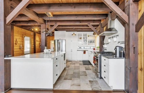Killaloe Cottage | Round Lake Cottage