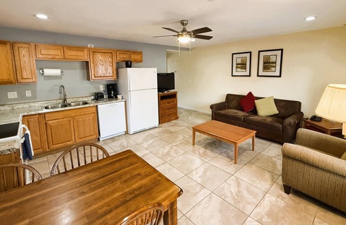 Pinetop Apartment | Roundhouse Resort