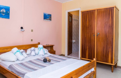 Agios Sostis Apartment | Roussa Beach Studios