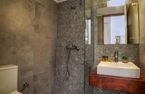 Malevizi Hotel | Roxani Hotel