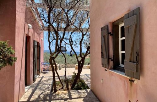 Kilada House | Roxanne's Olive Grove House