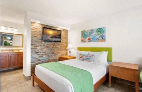 Historic Downtown Kissimmee Hotel | Royal 2 Wonderful Apart/Hôtel plus 2 Queen Size Beds with Pool