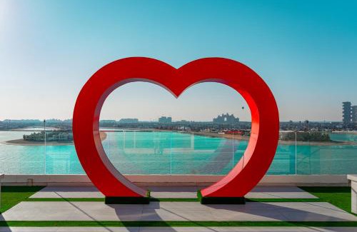 Palm Jumeirah Resort | Royal Central Hotel and Resort The Palm