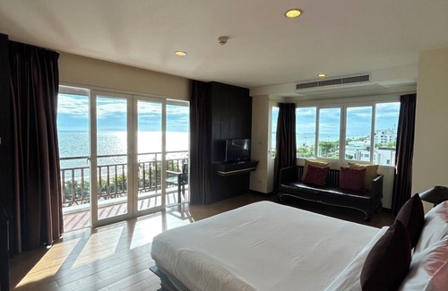 Na Kluea Hotel | Royal Heritage Pavillion