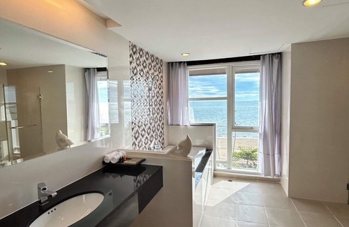 Na Kluea Hotel | Royal Heritage Pavillion