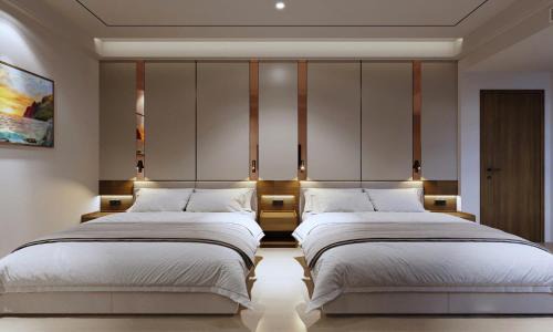 Mong Cai Hotel | Royal Homestay - Royal Center