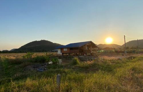 Ratchaburi House | Royal mountain field (บ้านทุ่งเขาหลวง ราชบุรี)