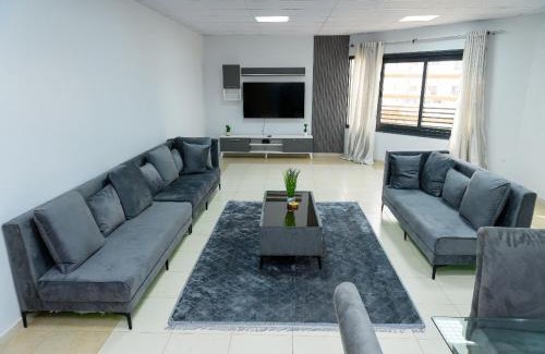Point E Apartment | Royal room in a spacious apartment