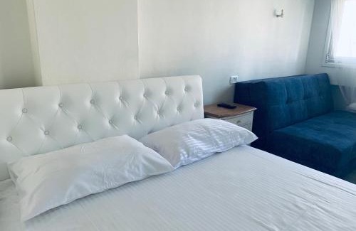 Netanya Apartment | Royal Sea Studio