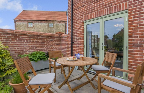 Bodham House | Rozanne Cottage - Three Bedroom House, Sleeps 5