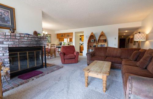 June Lake Apartment | Rr-interlaken 25