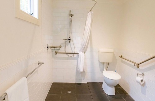 Point Lonsdale Cottage | Ruby Cottage at Lonsdale Palms