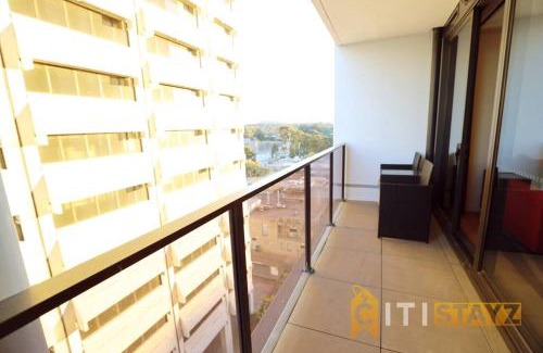 Phillip Apartment | Ruby Red, 1Bd 1Bth Apt - Woden CBD