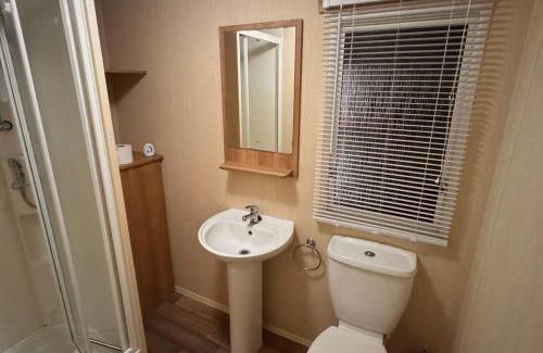 Towyn Ski Chalet | Rubys Place on Lyons Winkups Towyn Sleeps 6