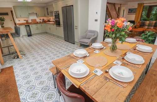 Haverfordwest Cottage | Rudbaxton Water