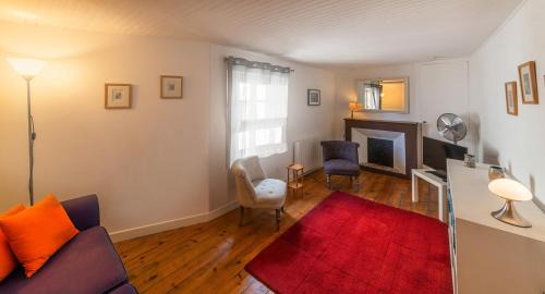 Cordes-sur-Ciel Apartment | Rue du Barri