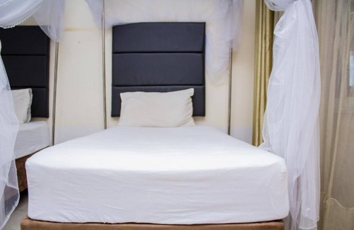 Lusaka Cabin | Rugems Executive Lodge