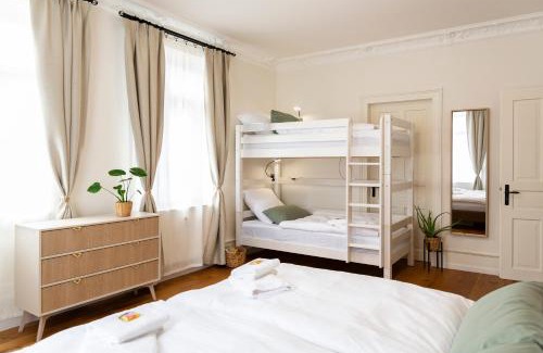 Baiersbronn Apartment | Ruhestein Quartier - Charaktervolle Wohnung perfekt für Gruppen&Familien, ideale Lage, nahe Bhf, bestens geeignet für entspannte als auch akitve Aufenthalte in malerischer Umgebung