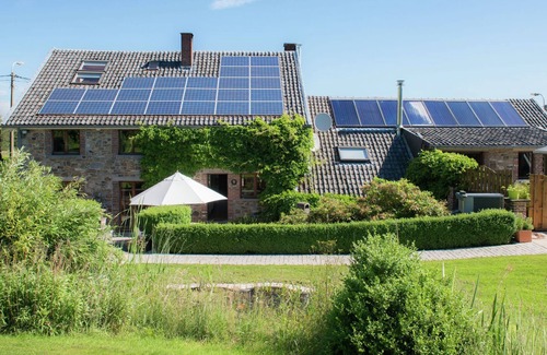 La Reid House | Ruim vakantiehuis in Theux met een zwembad