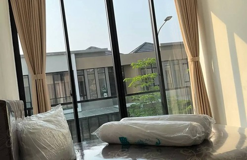 Java House | Rumah baru didallas pik 2 dan free pembantu. Banyak wisata kuliner, klub, mall