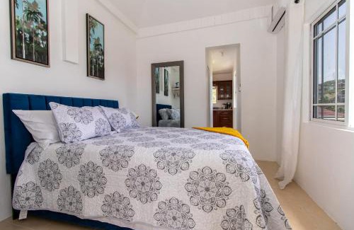 Runaway Bay Apartment | Runaway Bay Gem Suite