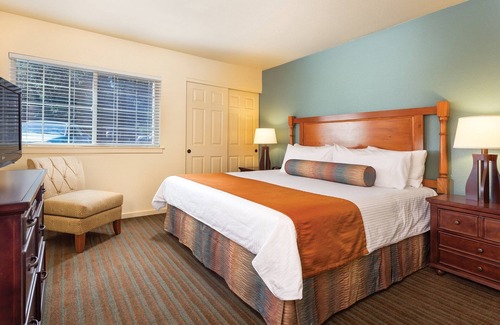 Klamath Falls Resort | Running Y Resort 2bdr