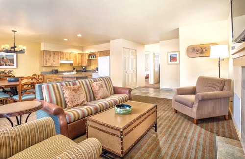 Klamath Falls Resort | Running Y Resort 2bdr