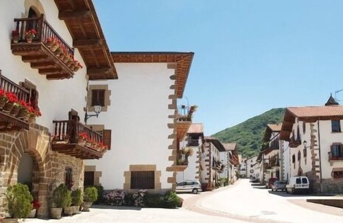 Iraizotz Cottage | Rural apartment Aptos. Etxeberría I, II and III for 6 people