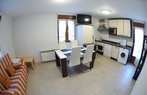 Mogro Apartment | Rural apartment facing the beach with swimming pool and paddle tennis court.
