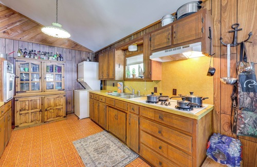 Scranton Cabin | Rural Arkansas Vacation Rental w/Lake Access