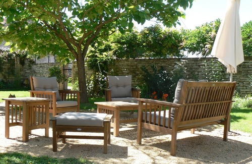 Viserny House | Rural calm between Chablis & Beaune, near Semur-en-Auxois. Dogs welcome.