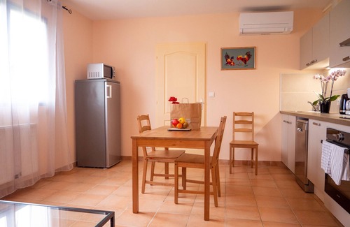 Sainte-Foi Cottage | Rural cottage at Domaine de la Trille