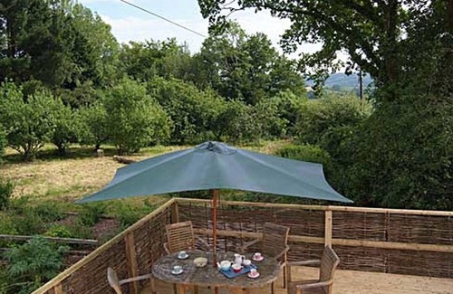 Honiton Cottage | Rural Holiday Cottage with Wonderful Countryside Views on Friendly Smallholding.