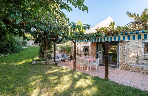 Alicante House | Rural House 'La Cuina De Paqui' with Private Pool, Private Terrace and Wi-Fi