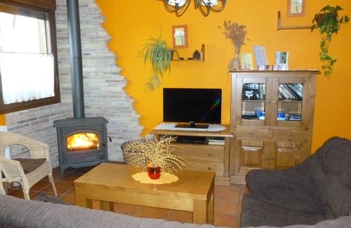 Galdeano Villa | Rural house in Navarra for children and dogs for 8-10 people