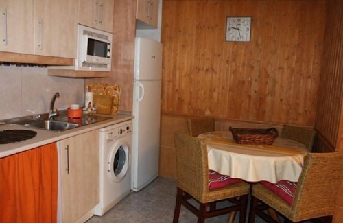 Navaluenga Cottage | Rural house "Los 2 Yugos" Economica. From 2 to 6 people