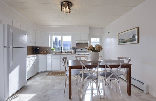 Spring Glen House | Rural, peaceful, sleeps 6, mountain views